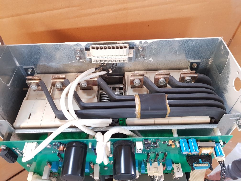 ABB ACS800-704-0910-7+F250 Diode Supply Unit DSAB-01C 64690701 816A 48-63Hz