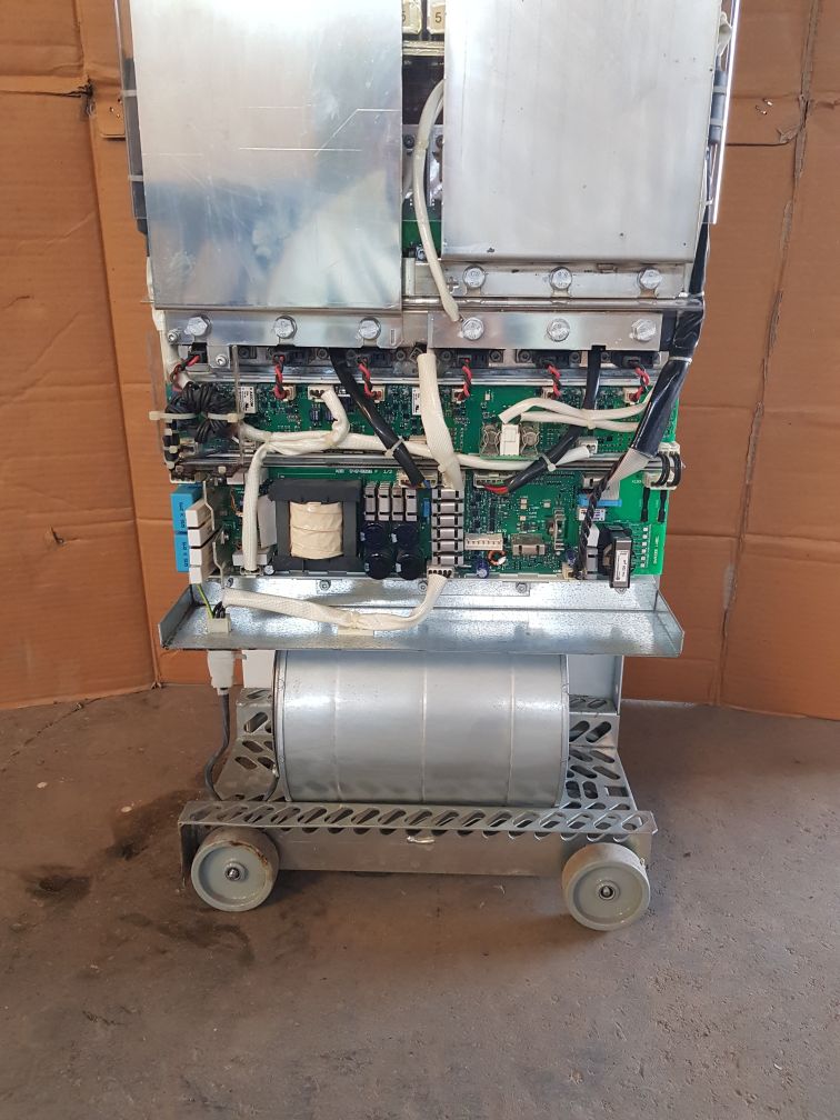 ABB ACS800-704-0910-7+F250 Diode Supply Unit DSAB-01C 64690701 816A 48-63Hz