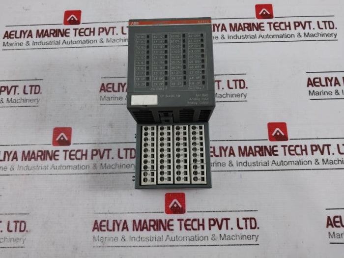 Abb Ax522 Analog Input/Output Module 24V Dc 5W Ip20 1Sap250000R0001