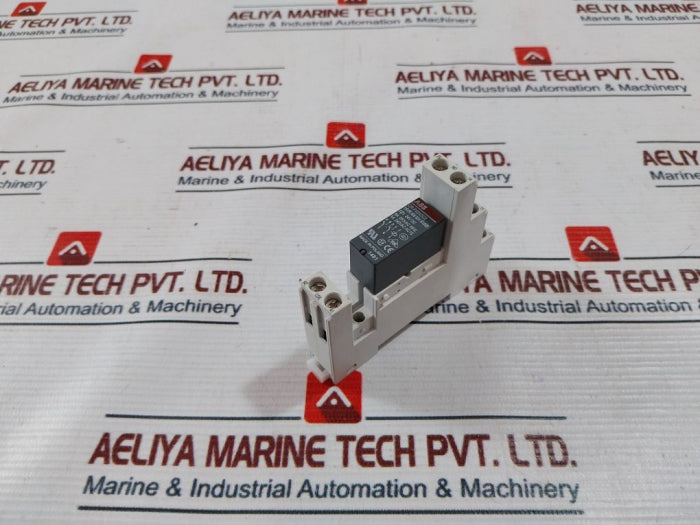Abb Cr-p024Dc2 Pluggable Interface Relay With Socket Cr-pls 8A 250Vac