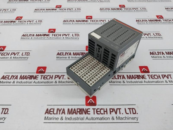 Abb Di524 D3 Digital Input Module 24Vdc 32Di 1Sap212000R0001 1-wire