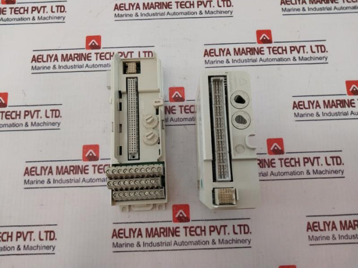 Abb Di810 I/O Digital Input Module 3Bse008508R1 Sb06292323 24V