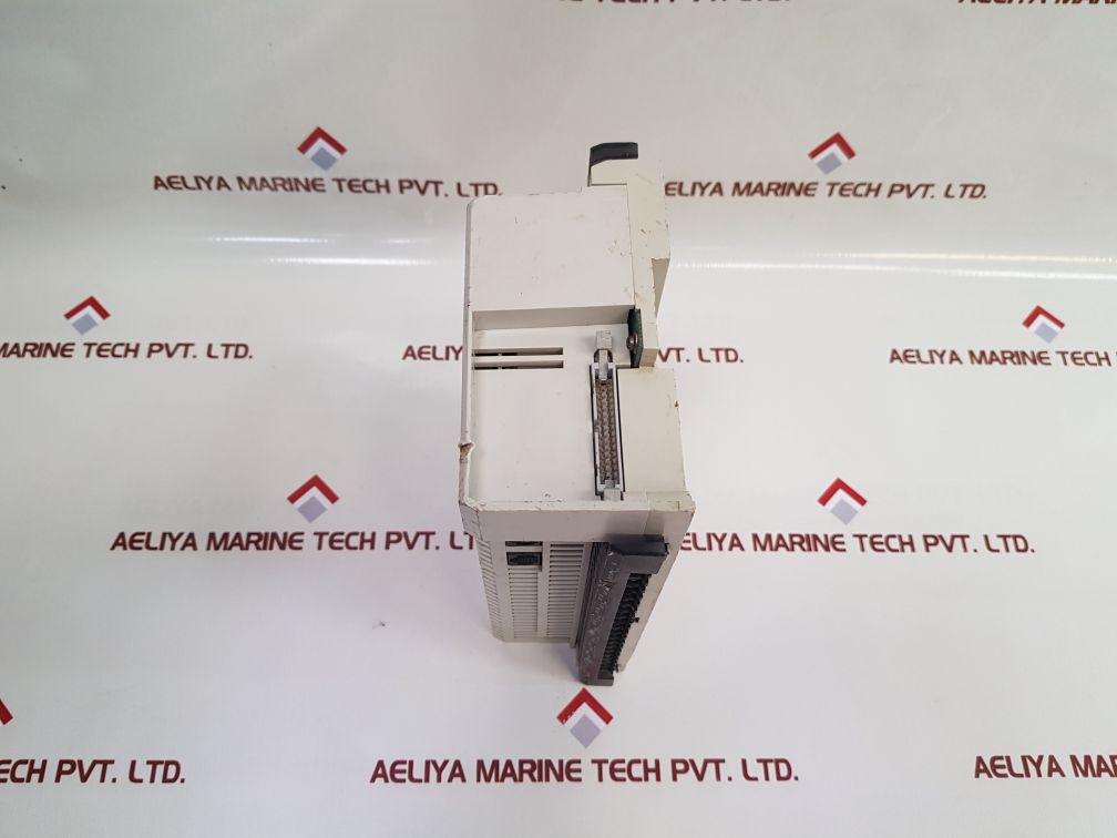 Aeg Modicon Micro 110 Cpu 512 00 Plc Controller