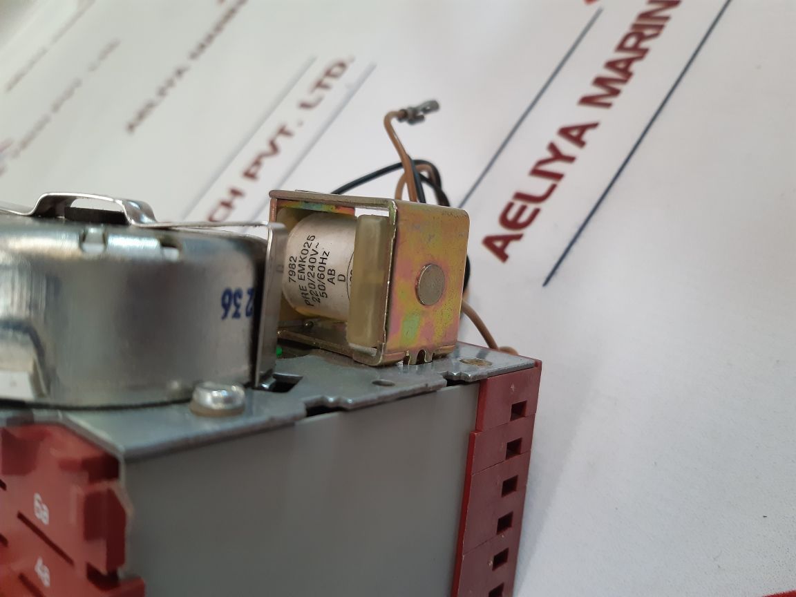 Ako P-10900 Timer 250V