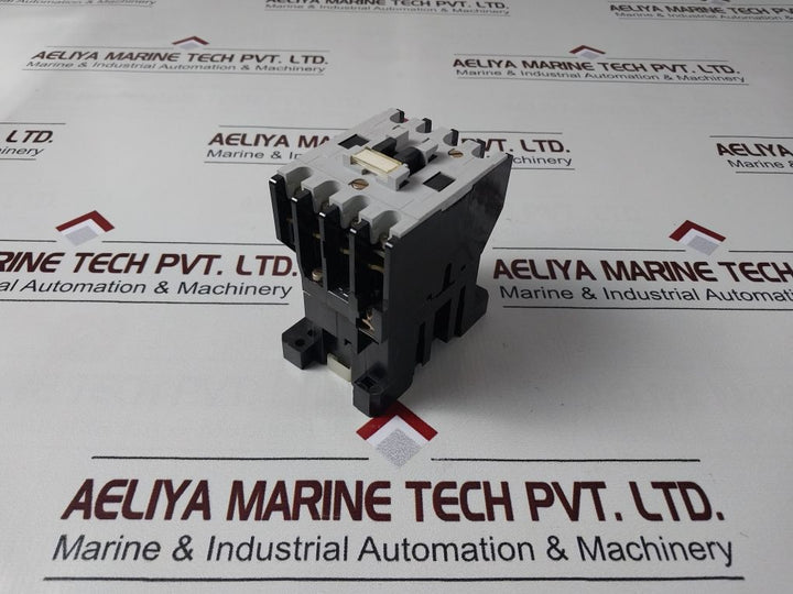 Allen-bradley 100-a24Nb3 Ser.C Contactor