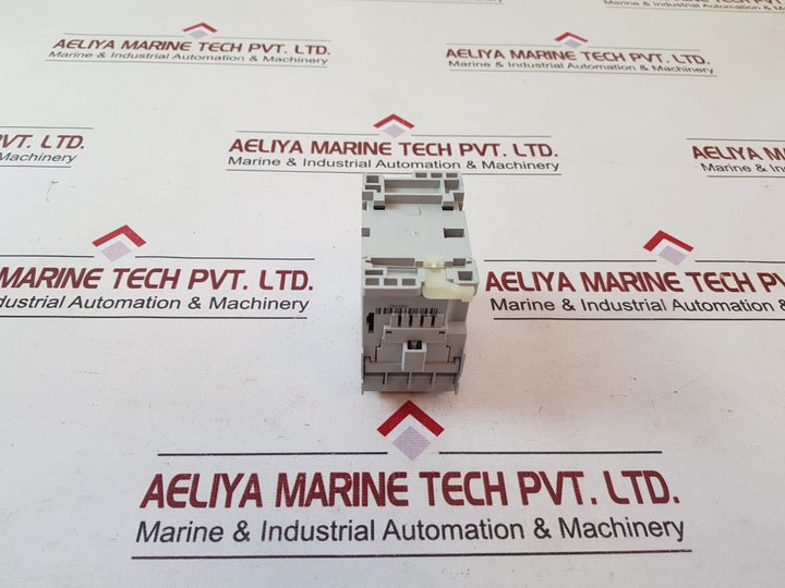 Allen-bradley 100-c09*10 Contactor 110V 50/60Hz , 6Kv