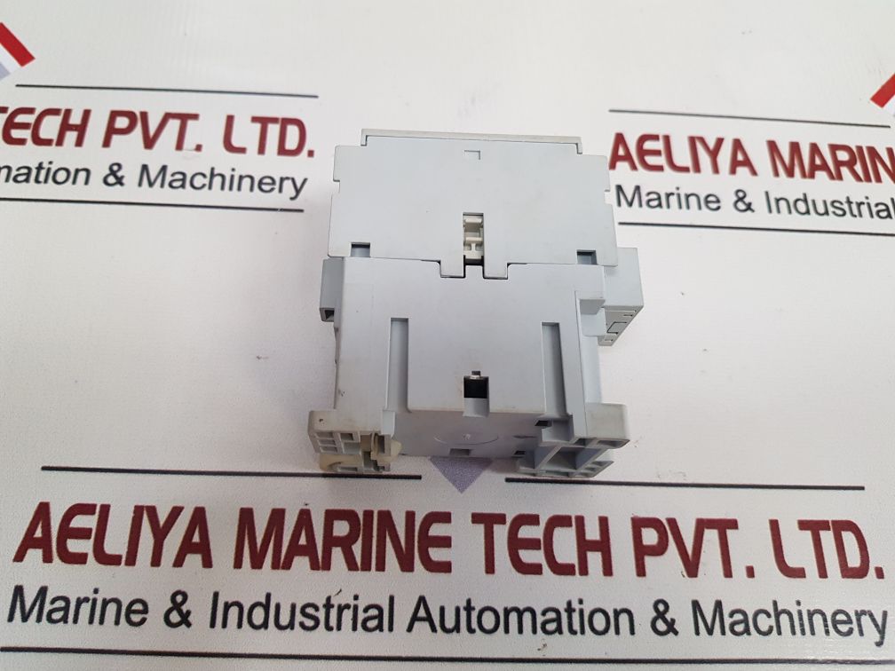 Allen-bradley 100-c23*10 Contactor C23 10