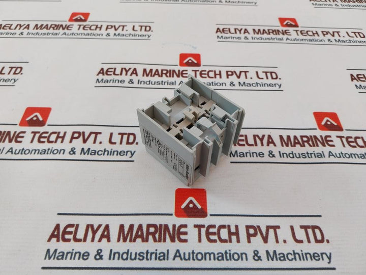 Allen-bradley 100-fa31 Auxiliary Contact Front Mount 600V 10A