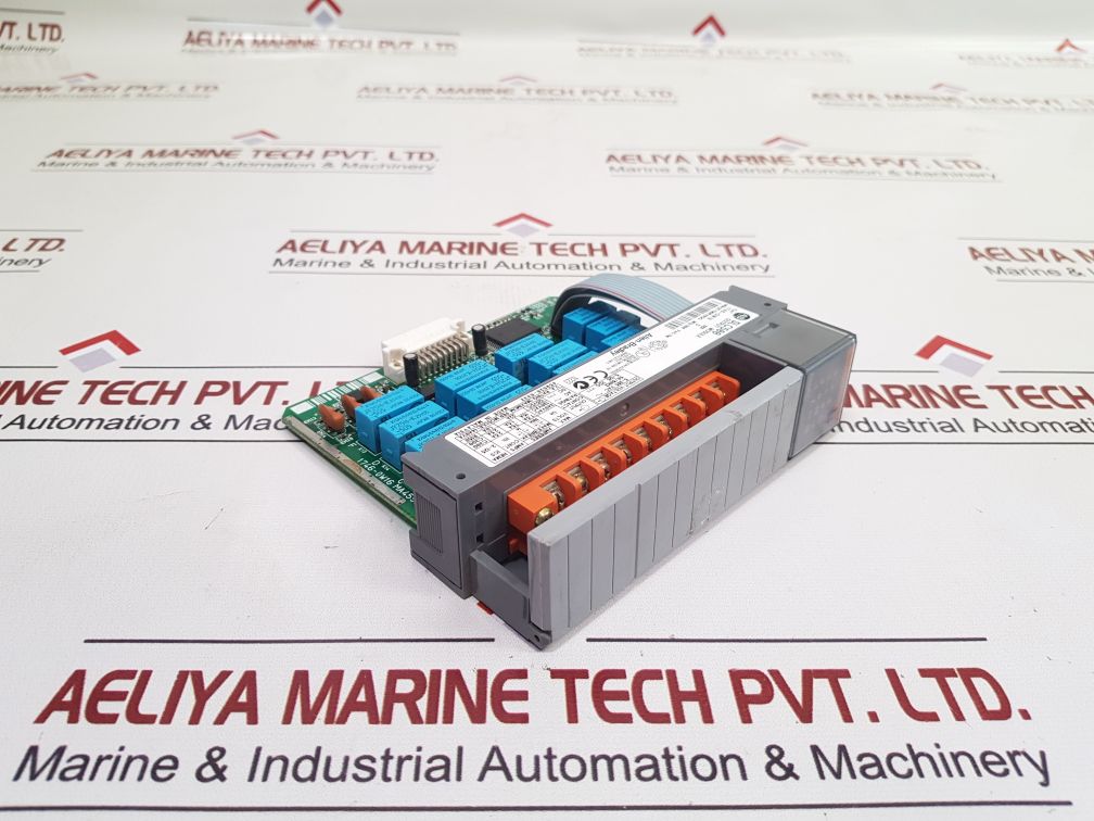 Allen-bradley 1746-ow16 16 Point Digital Output Module Ser D 50/60 Hz 1440Va