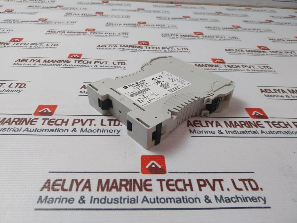 Allen-bradley 1783-us05T Unmanaged Ethernet Switch 4W 6Va 50-60Hz