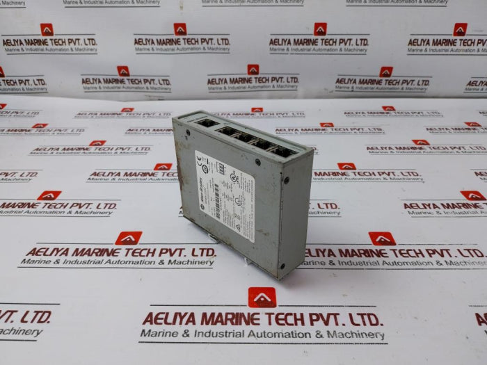 Allen-Bradley 1783-US5T Stratix 2000 Unmanaged Ethernet Switch 24V 2W