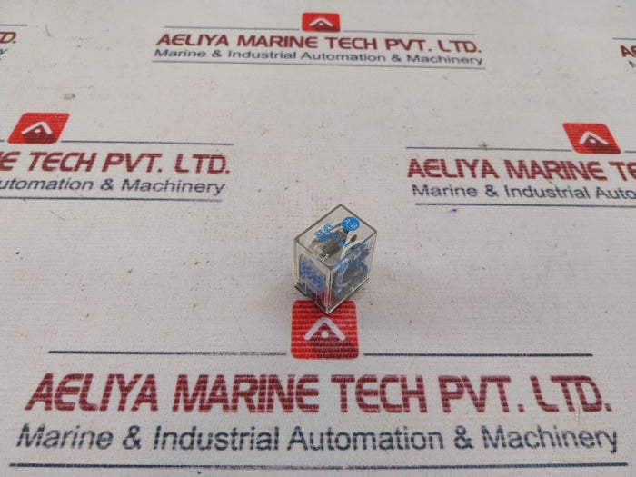 Allen-bradley 700-hc14Z24 Relay And Socket 24 Vdc