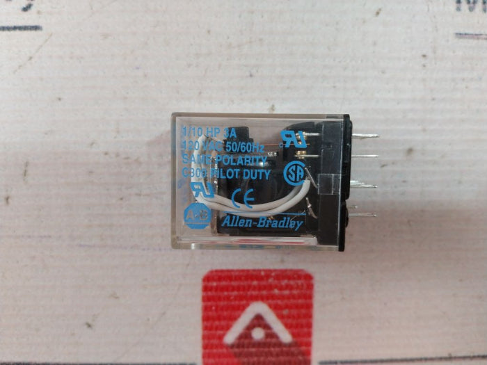 Allen-bradley 700-hc14Z24 Relay And Socket 24 Vdc