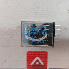 Allen-bradley 700-hc14Z24 Relay And Socket 24 Vdc