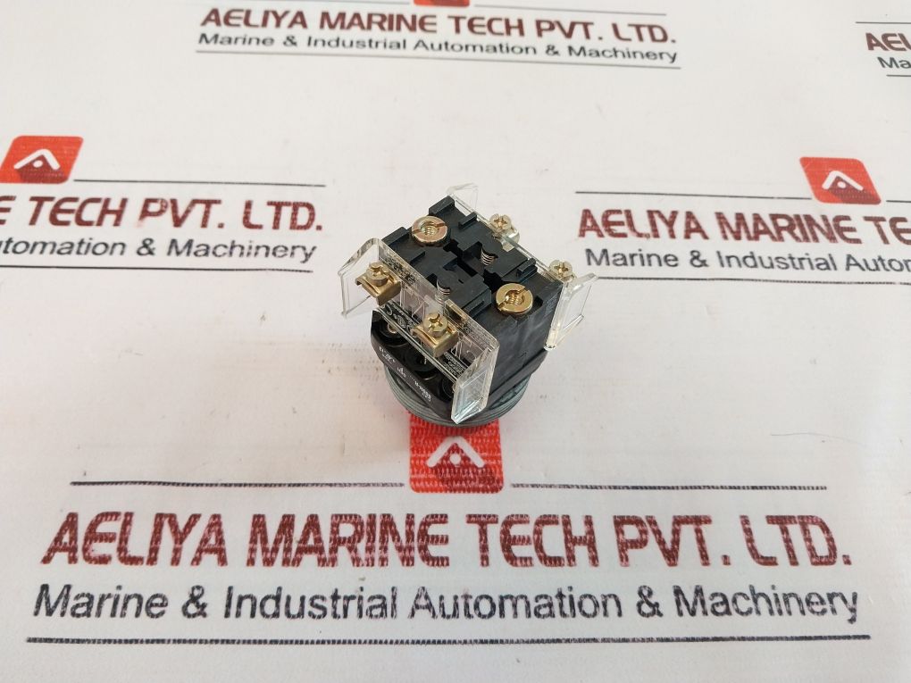 Allen-bradley 800T-xd1 Push Button Red Contact Blocks 600V