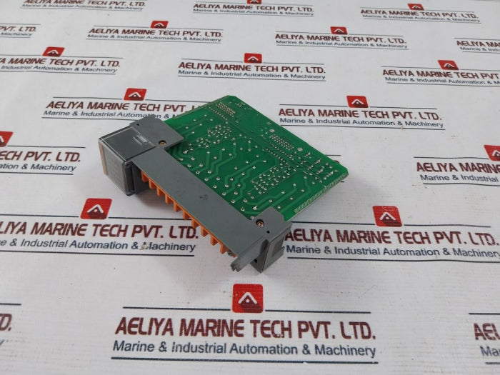 Allen-bradley Slc500 Output Module 5-265 Vac 50/60Hz