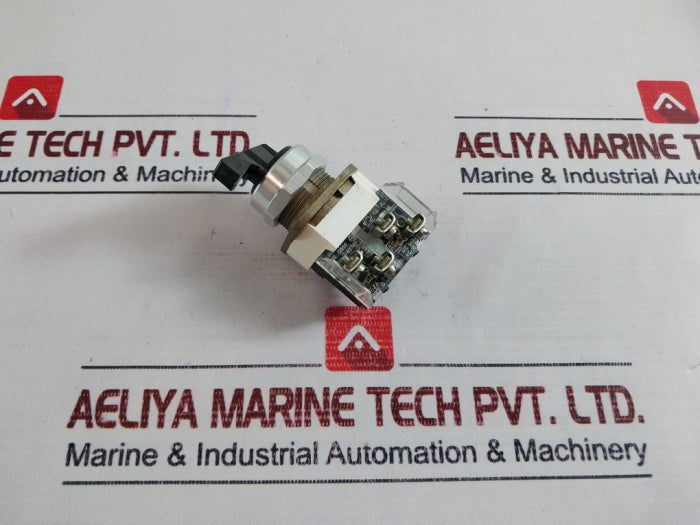 Allen Bradley 800T-h17A Selector Switch 5800578
