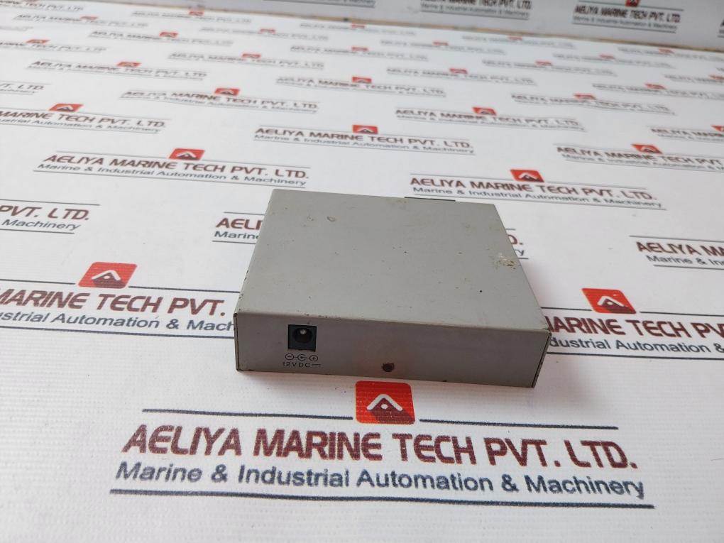 Allied Telesyn At-mc116Xl 10/100M Auto-negotiation Media Converter 12V Dc 0.5A