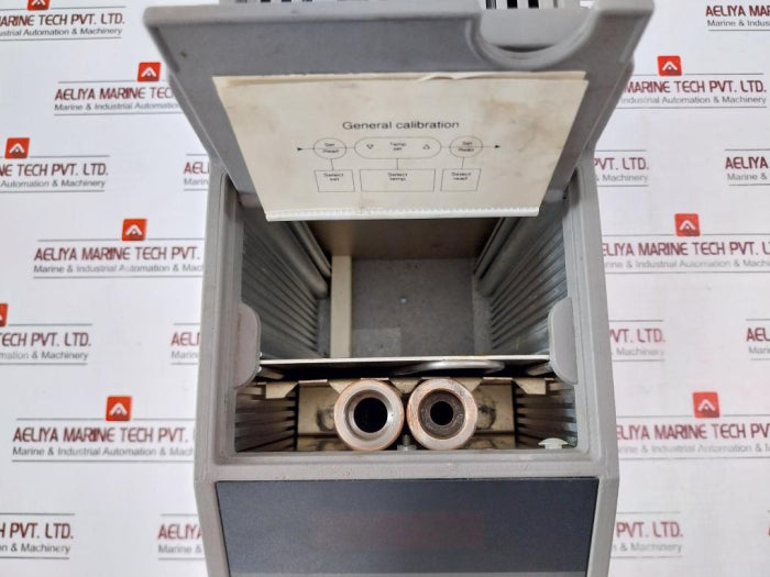 Ametek 650Se Dry Block Temperature Calibrator, 1150W