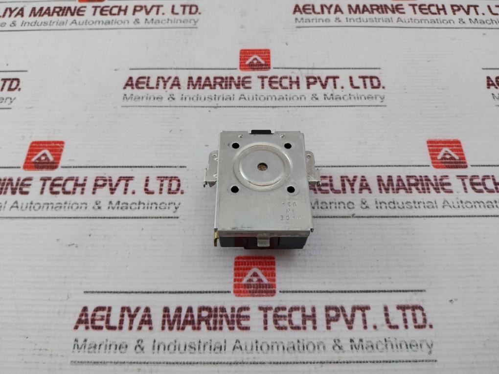 Apcom Wh9 Lower Thermostat 30A 120-250Vac