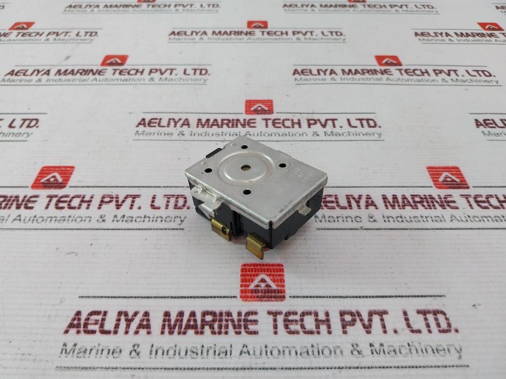 Apcom Wh9 Lower Thermostat 30A 120-250Vac