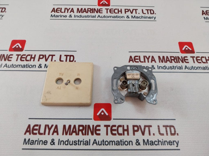 Astro Gut 215 Socket