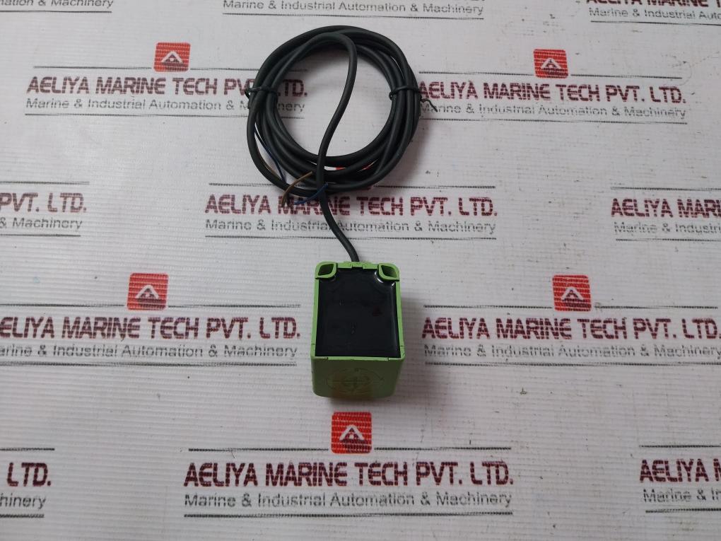 Autonics Psn40-20A0 Inductive Proximity Sensor 100-240Vac 50/60Hz