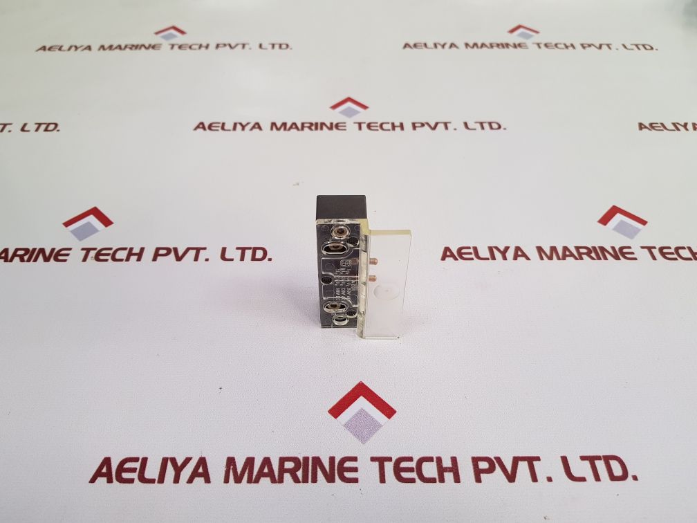 Schmersal Az05 Landing Door Lock Contact