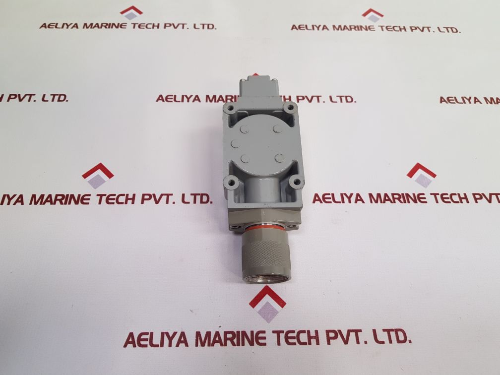 Azbil 1Lx7001-r Explosion Proof Switch 5A 250V Ac