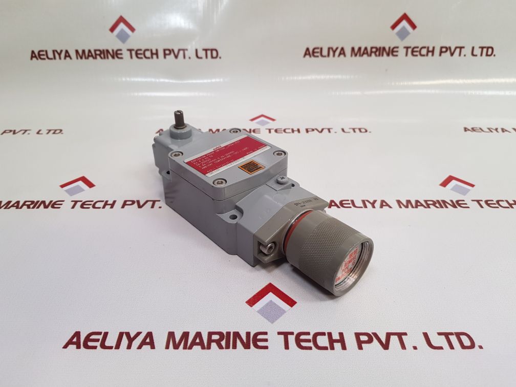 Azbil 1Lx7001-r Explosion Proof Switch 5A 250V Ac