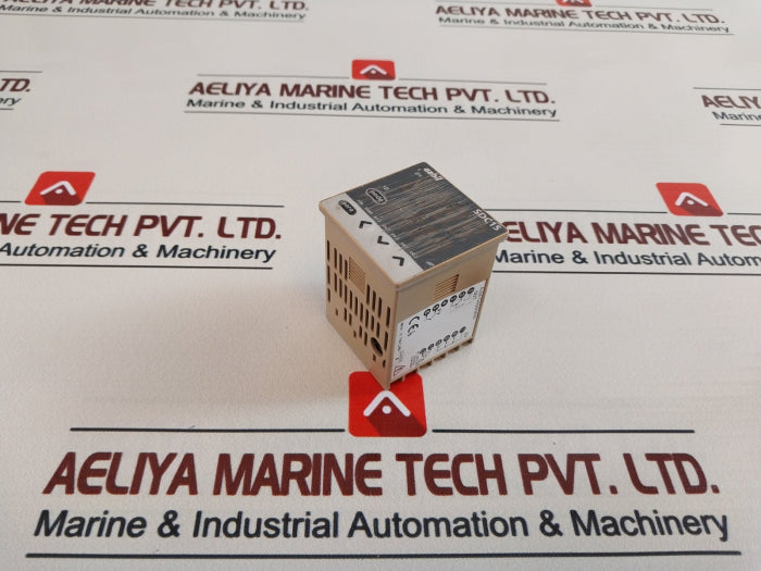 Azbil Sdc15 Digital Temperature Controller C15Tr0Ta0100M028
