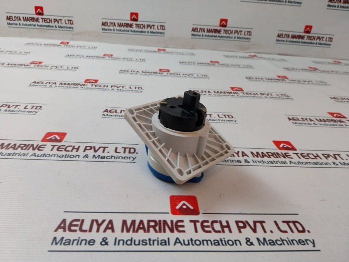 Bals Cee Norm 1229 Panel Mounting Socket 500V