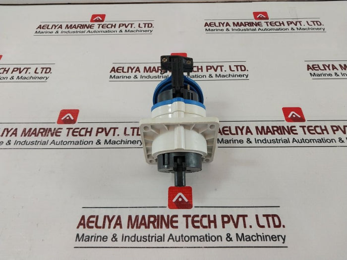 Bals Cee Norm 32-6H/200-250 Panel Mounting Socket 500V 12310