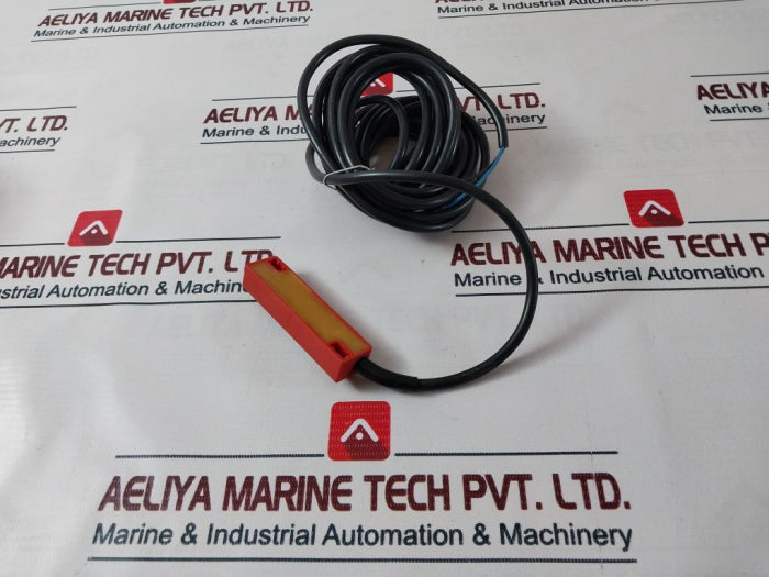 Bernstein Mak-1212-F-5-VDR Magnetic Switch Sensor 250VDC