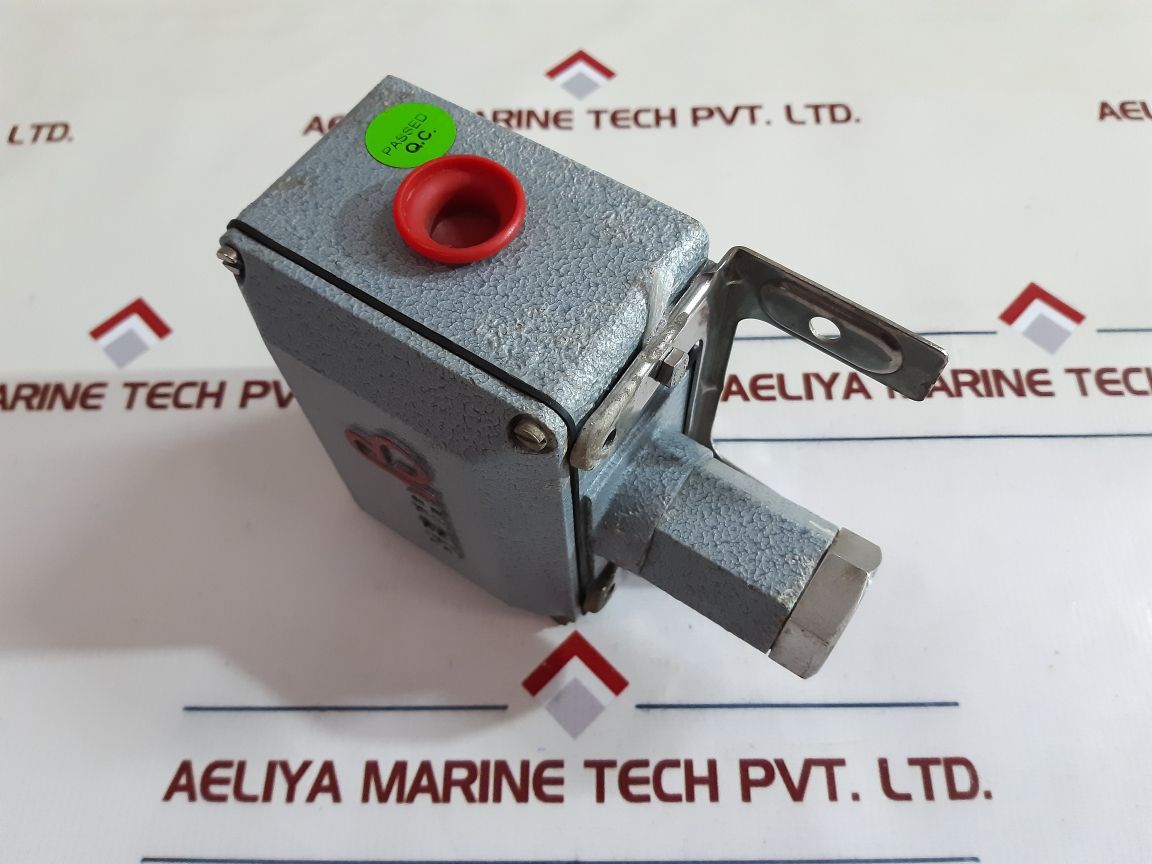 Beta C1-P508H-S1N-B1-K1 Pressure And Temperature Switch