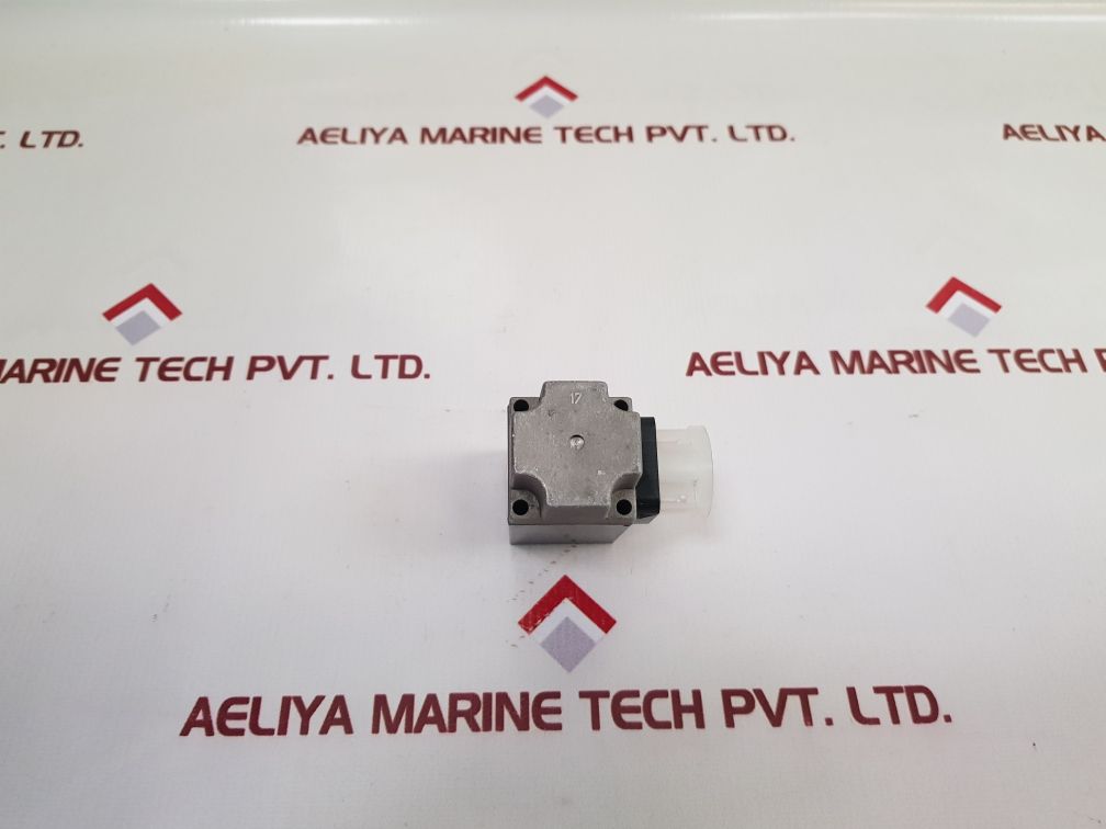 Bosch 0831 005 013 Solenoid Coil