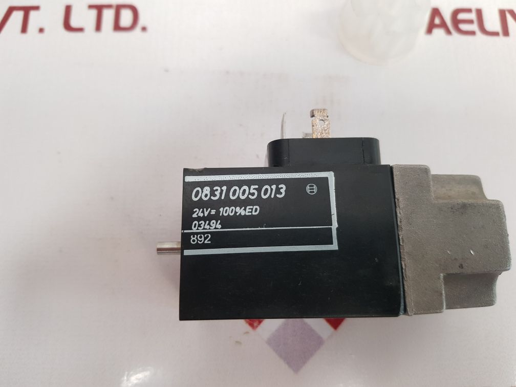 Bosch 0831 005 013 Solenoid Coil