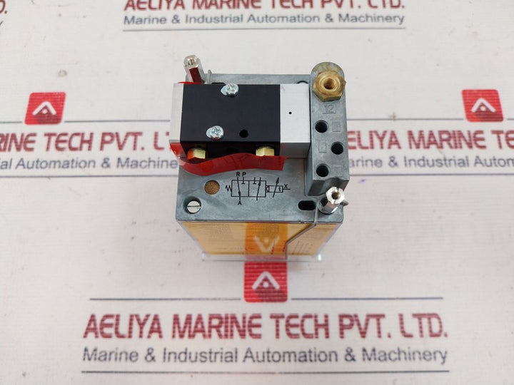 Bosch 0 820 215 102 Pneumatic Timer 3/2 Way Valve 0-10 Bar 18-150 Psi