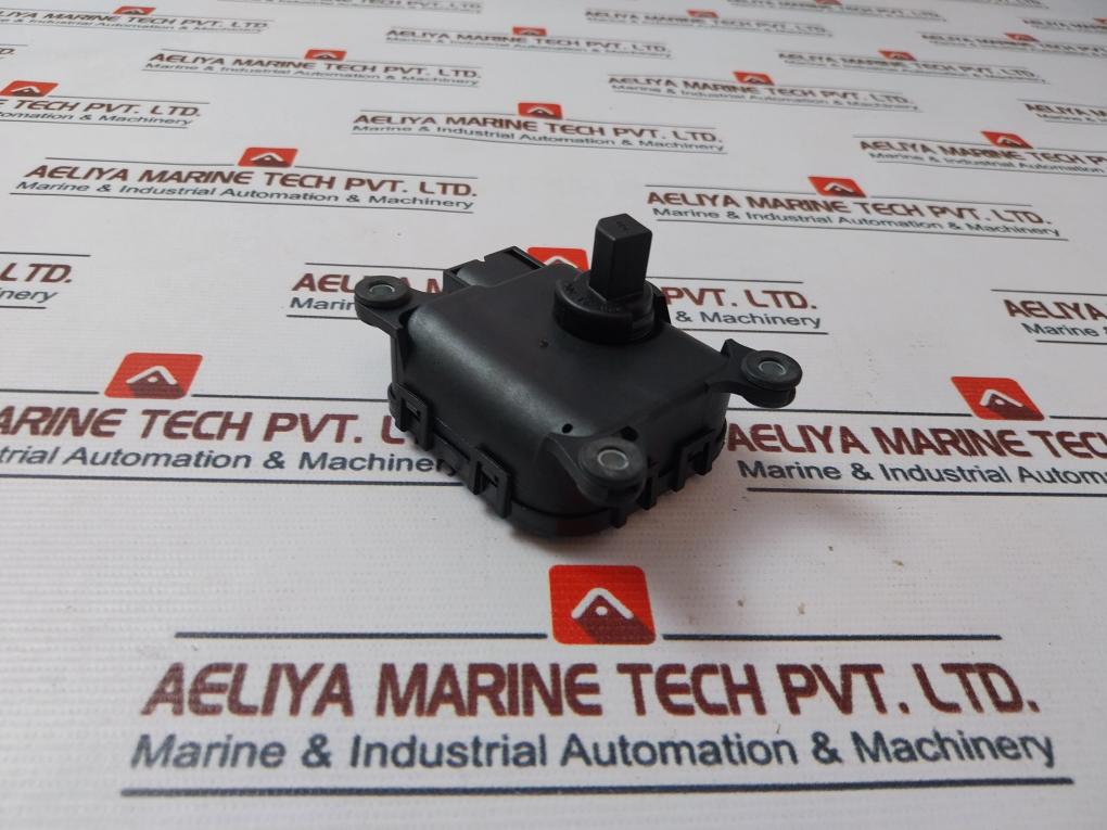 Bosch 0 132 801 141 Dc Motor