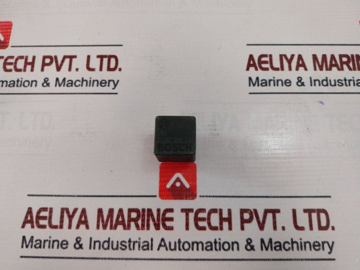 Bosch Volvo 0 332 209 214 Relay 24V