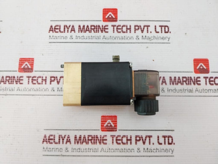 Burkert 0331 F 3,0 Fkm Ms  Solenoid Valve 24V Dc 8W