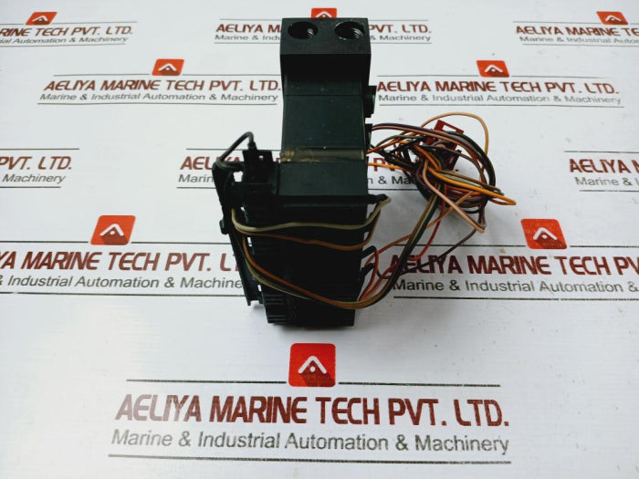 Burkert 0375 C 1,2 Nbr Pa 5-station Solenoid Valve Manifold 24V-2W