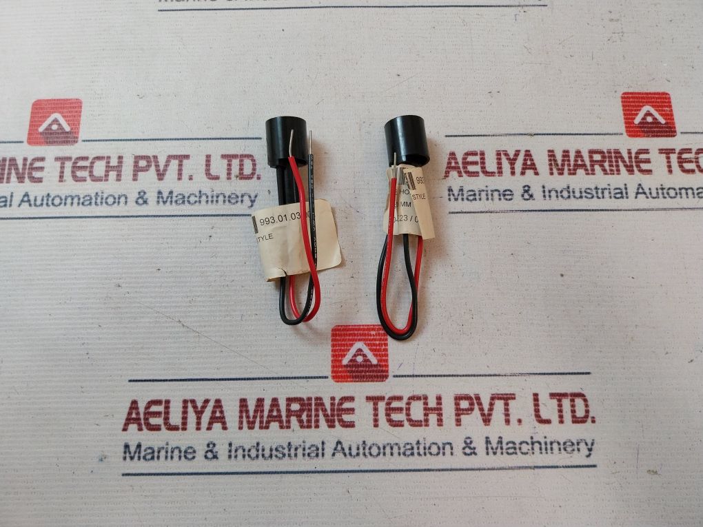 Lot of 5X Buss 0-5A Panel Style Fuse Holder 5x20 mm 993.01.03.001