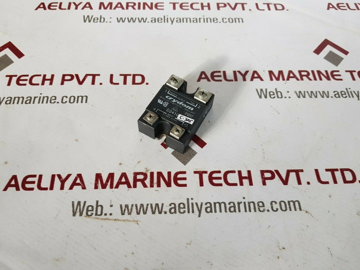 Crydom D2410 Solid-state Relay