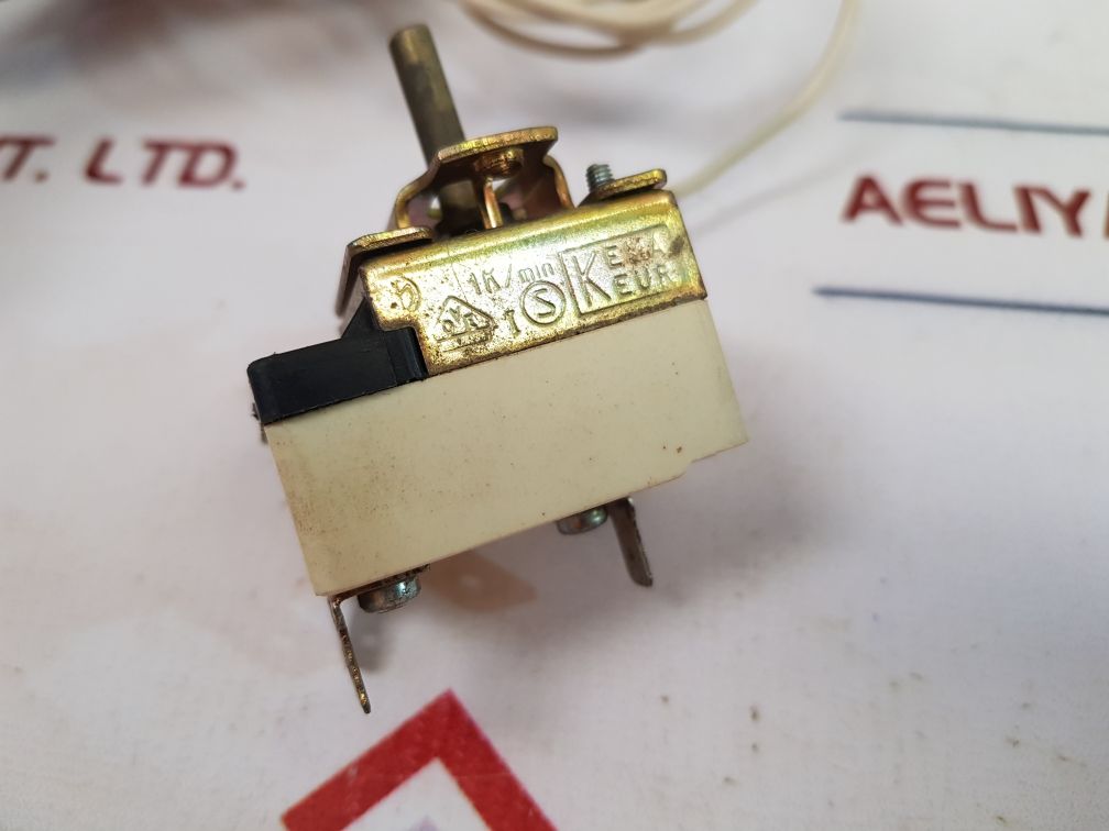 Caem Tu 16(5) A 250V~ Thermostat Used