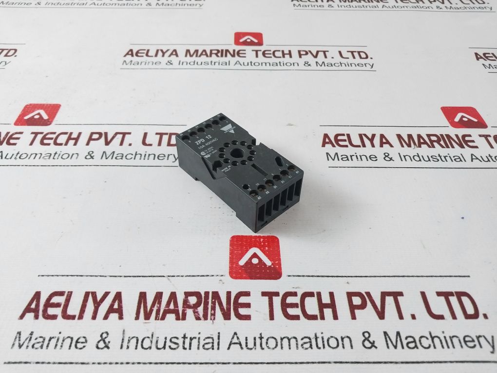 Carlo Gavazzi Zpd 12 Relay Base 10A 400Vac