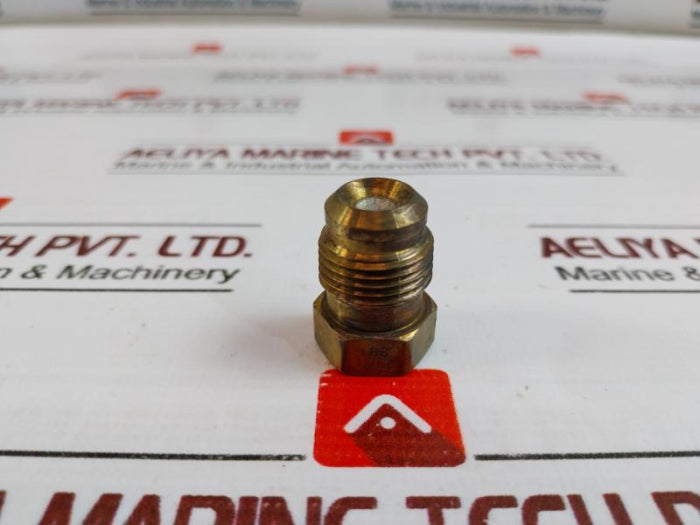 Carrier Transicold 14-01032-14 Plug 3/8 Ptf 210 F (99°C)