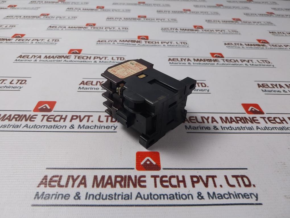 Cem Petercem Kos 8 Contactor Relay 500V 50/60Hz