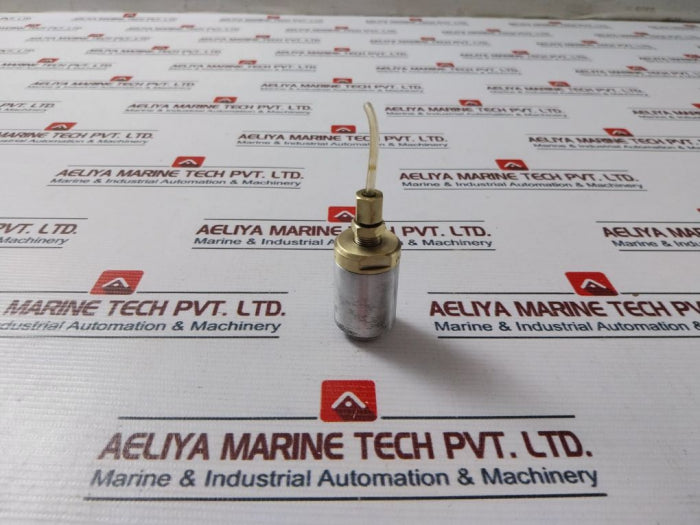 Clippard Cinti.O. W7 Toggle Valve