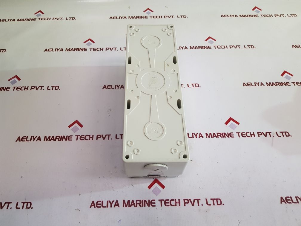 Schneider Electric Clipsal 56CB4 Trip Indicator With Switched Socket 56SO313